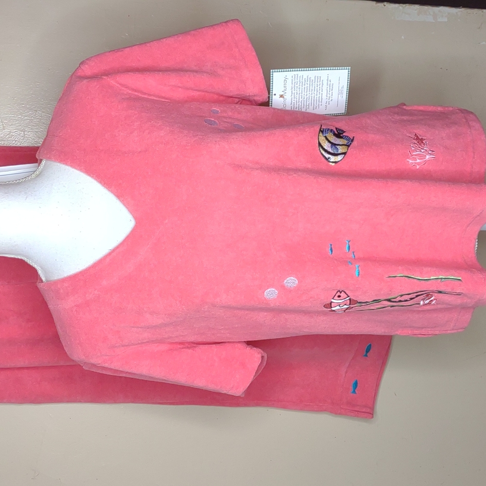 Claire Murray Coral French Terry Cropped Pants Outfit With Fish Appliques M NWT